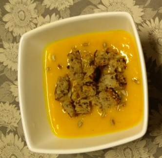 Zupa krem z dyni (4 porcje)
